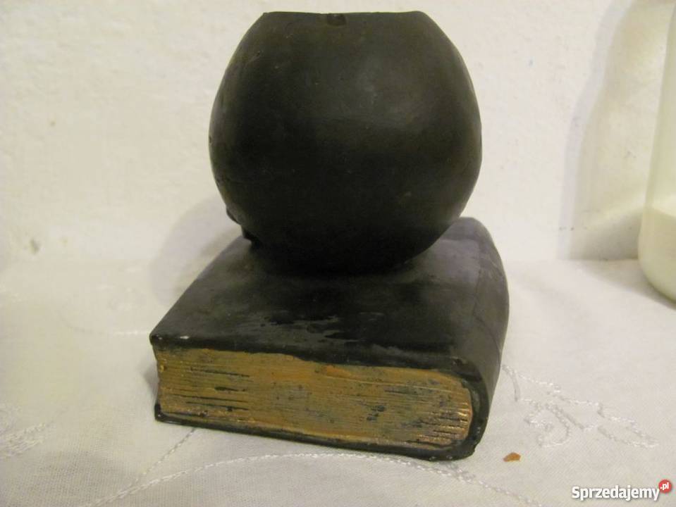 świecznik iluminati czacha i księga tajemnic NWO Zamość