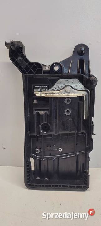SEAT TARRACO PODSTAWKA AKUMULATORA 5QF915321C osobowe sprzedam