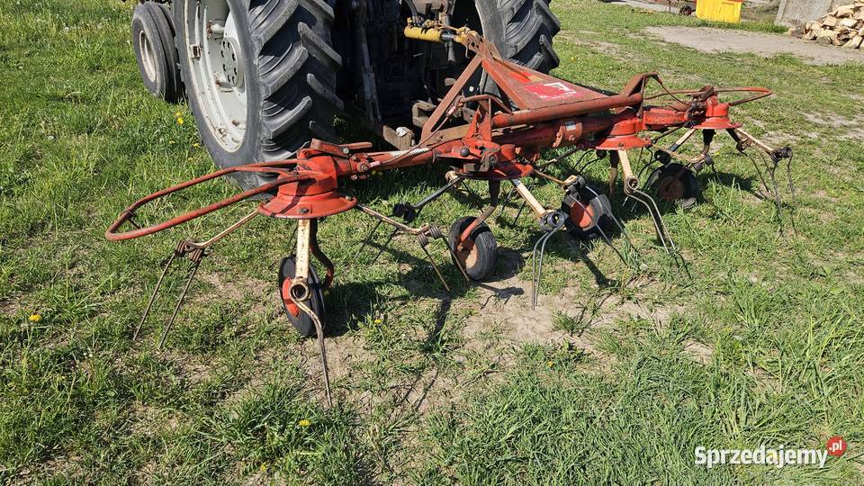 Przetrząsarka do siana fahr 4m 4 gwiazdy Maszyny rolnicze Brodnica sprzedam