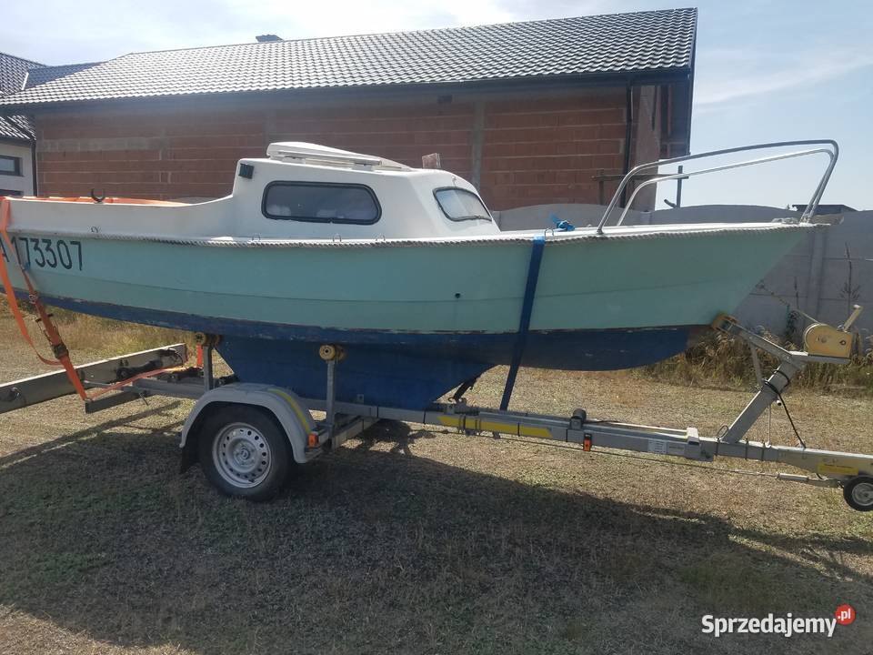 Motorwka ma sruby Sir 530 z silnikiem łódzkie
