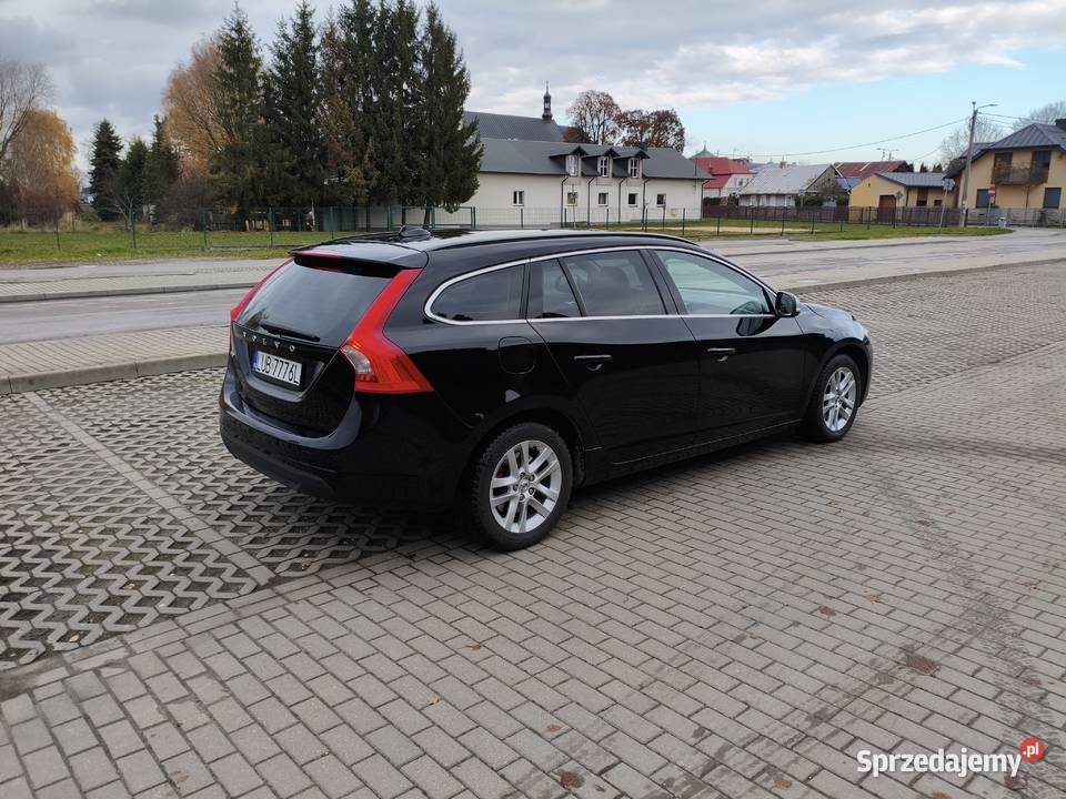Sprzedam ładne VOLVO V60 D3 z udokumentowanym bluetooth lubelskie Bełżyce