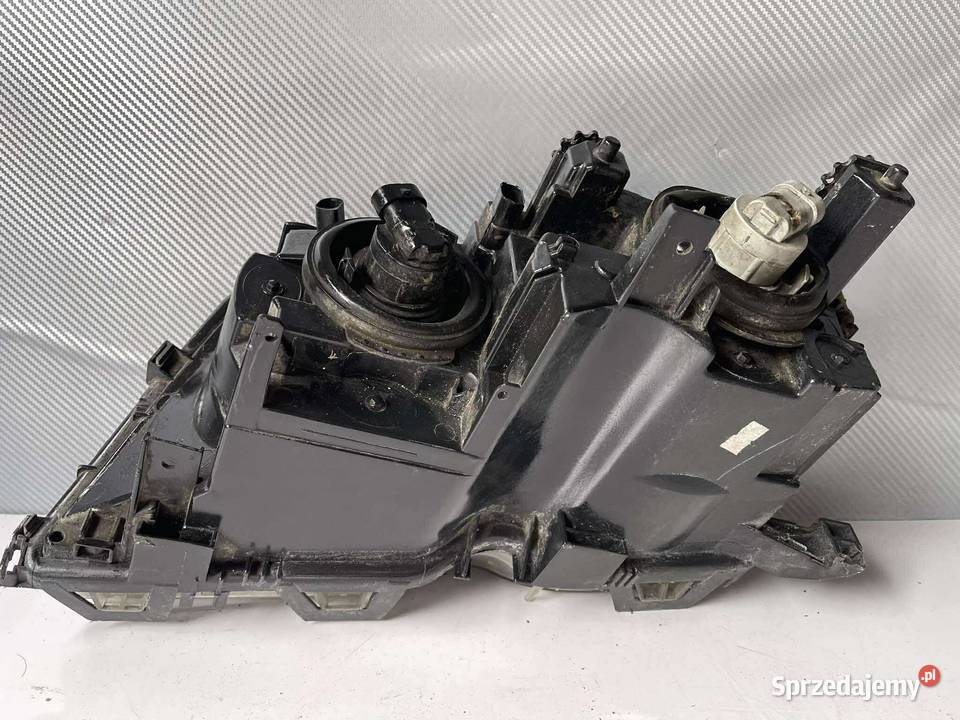 BMW 3 E46 PRAWA LAMPA PRZÓD SEDAN KOMBI Ostroróg