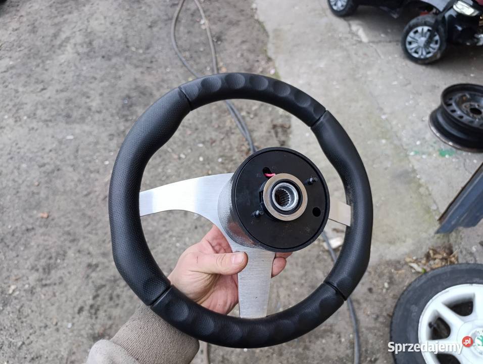 Kierownica sportowa Fiat 126p 125p łada polonez Chrząchów