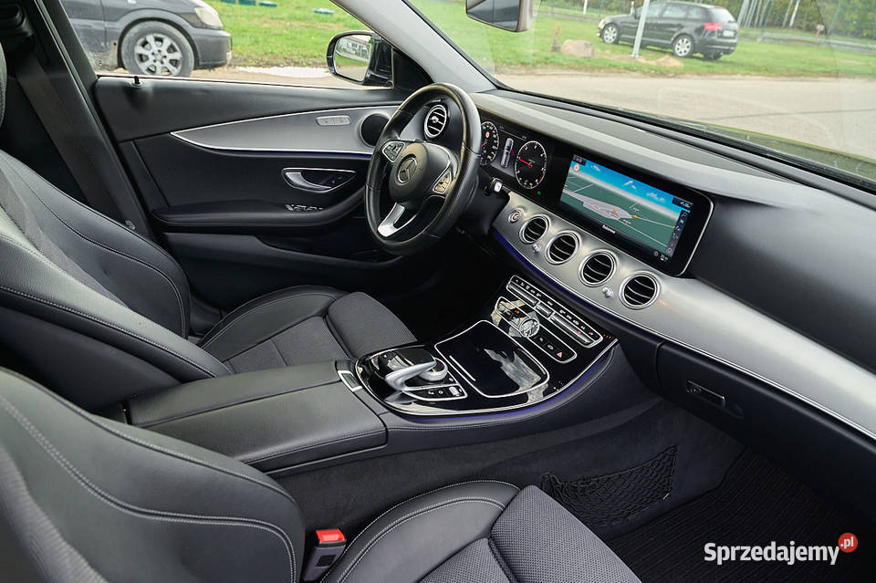 Mercedes E220 W213 AVANTGARDE welurowa tapicerka Płock sprzedam
