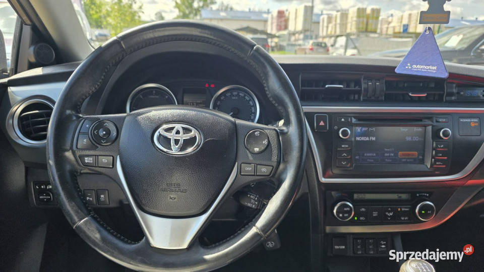 Toyota Auris duza navi kamera cofania ledy II bluetooth pomorskie Lębork