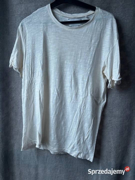 Białobeżowy Tshirt Reserved Poznań