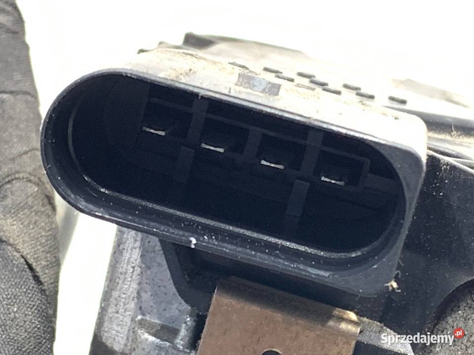 MECHANIZM WYCIERACZEK PRZÓD VW PASSAT B8