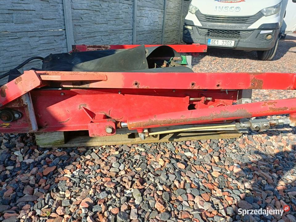 Opuszczany podajnik taśmowy do wozu paszowego Racibórz