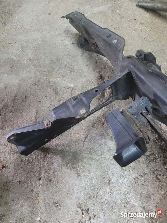 BMW E32 seria 7 pas przedni stan łódzkie Tuszynek Majoracki