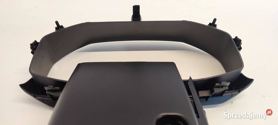 CUPRA FORMENTOR RAMKA LICZNIKA OSŁONA KOLUMNY Osłony i zaślepki sprzedam