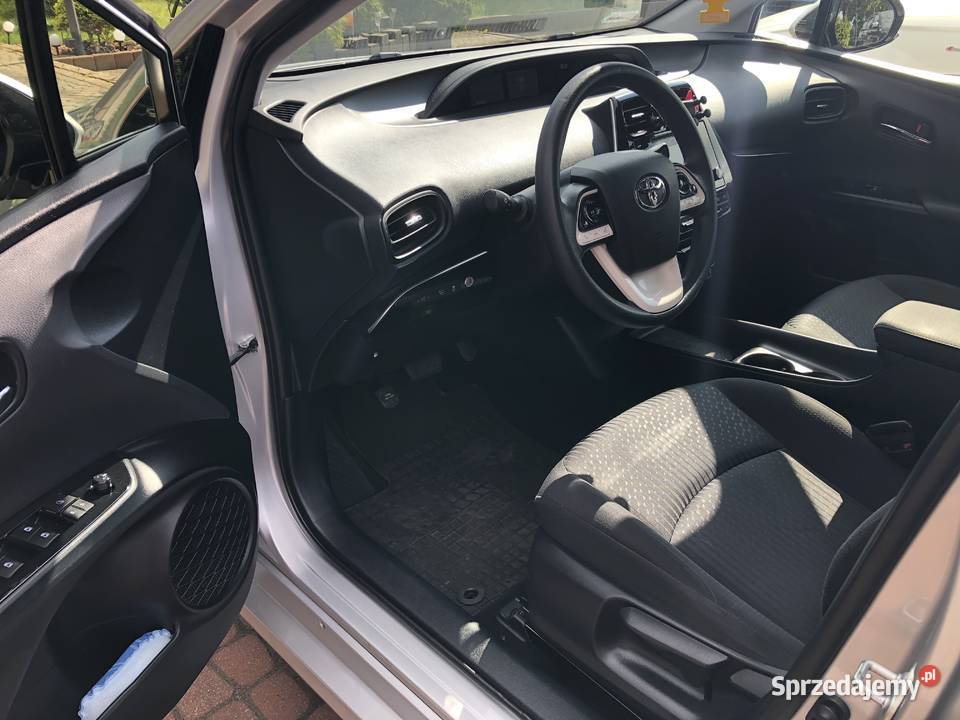 TOYOTA PRIUS 18 HYBRID Prius Łapy