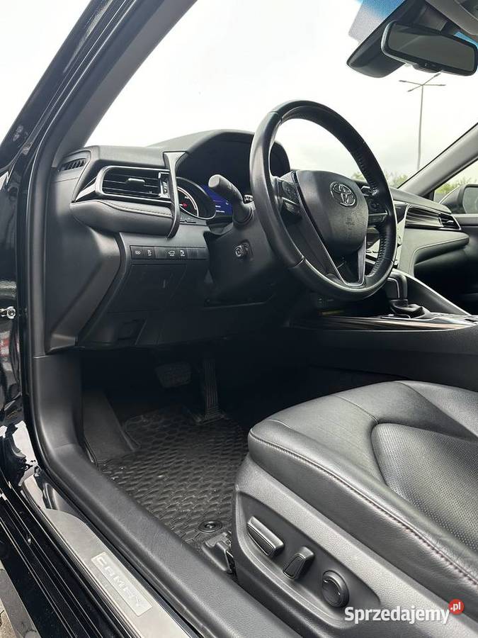 Sprzedam Toyotę Camry 2020r Executive elektrochrom. lusterka boczne Camry dolnośląskie Wrocław