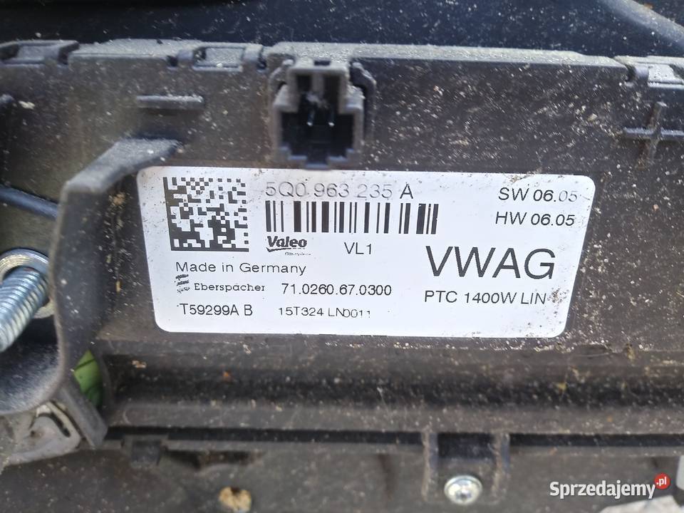 VW Touran III 5T1 nagrzewnica elektryczna Rok produkcji 2016 Dębno