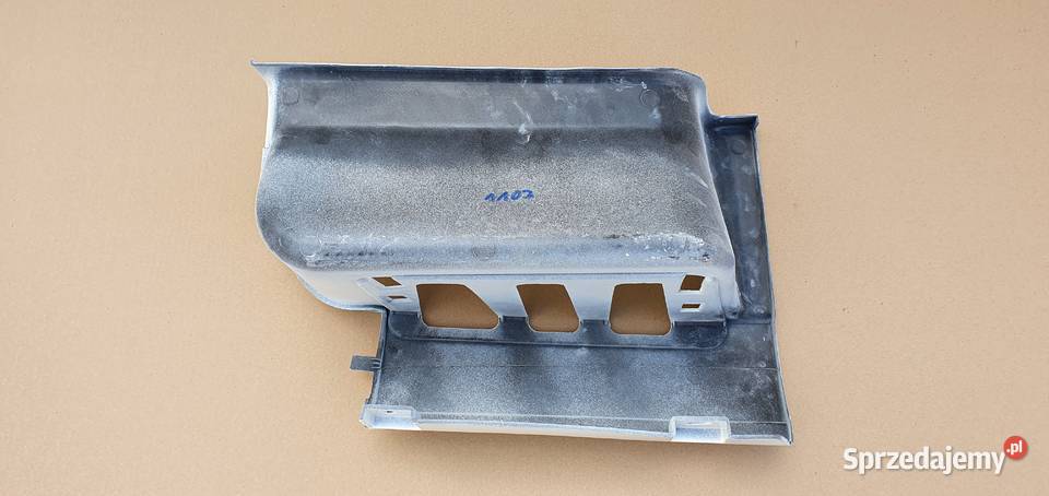 VOLVO FH 12 13 STOPIEŃ BIAŁY DOLNY LAKIER 1103 Części samochodowe lubuskie Bieleń sprzedam