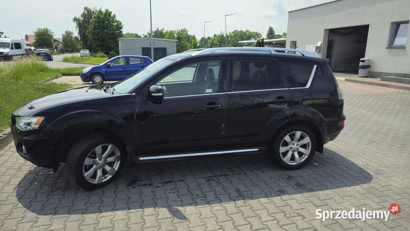Mitsubishi Outlander II 20 DID 4WD INTENSE nieuszkodzony Łódź sprzedam
