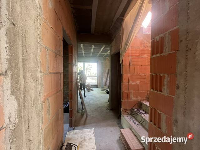 Dom piętrowy w trakcie budowy duża działka wolnostojący Piaseczno