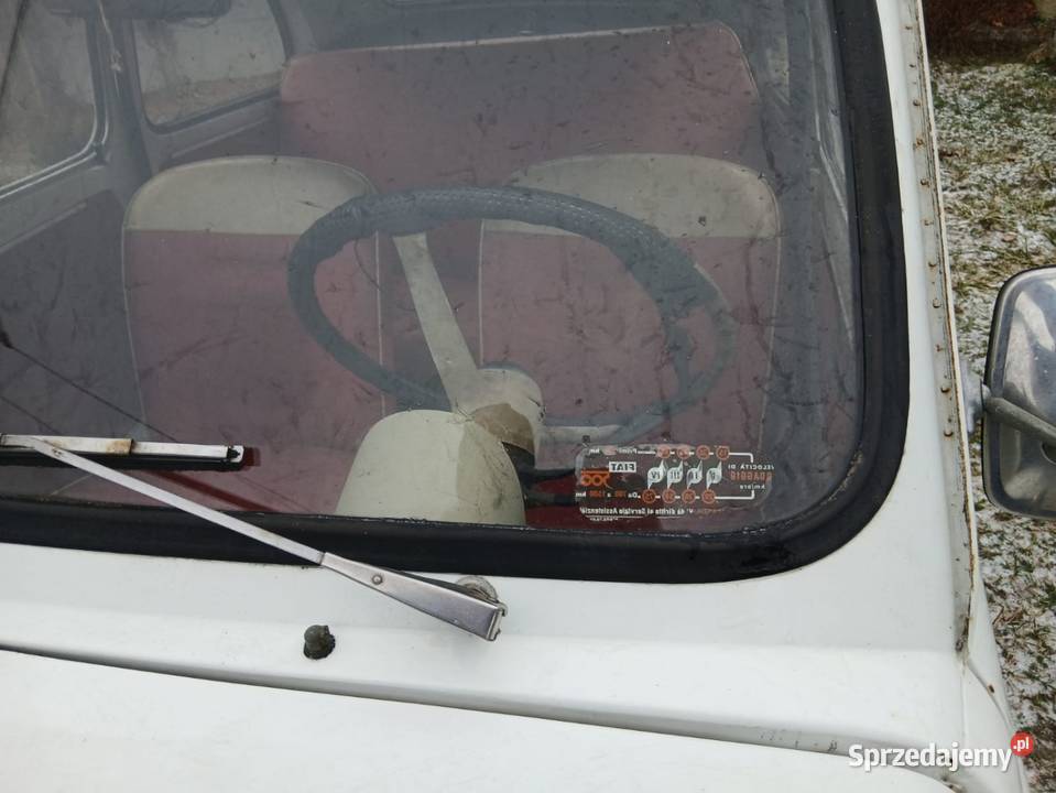 Włoski Fiat Nuova 500 F 1965 Kraśnik