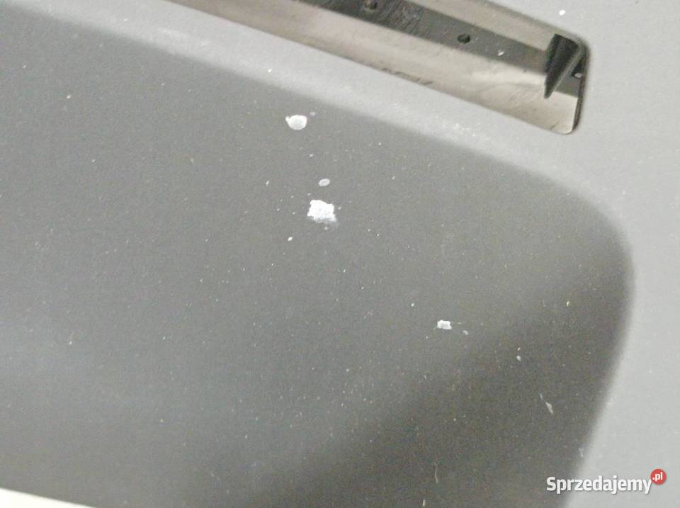 KRATKI NAWIEWU ŚRODKOWA DESKI T25 Toyota Avensis