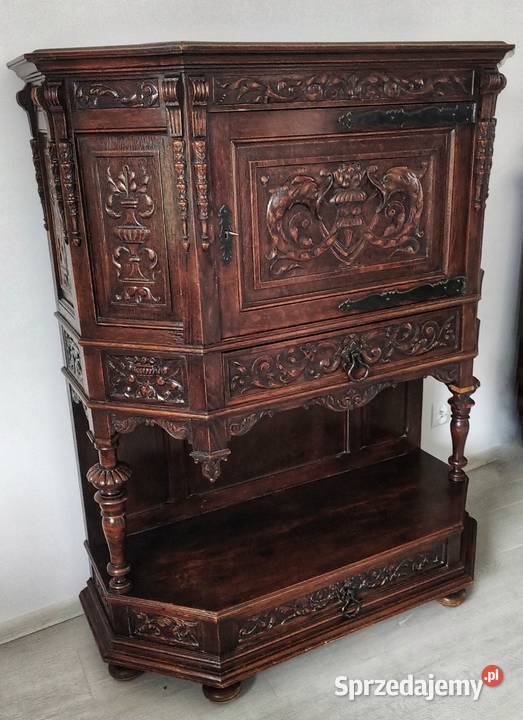Komoda kabinet z litego drewna bogato rzeźbiona Antyki, Sztuka, Kolekcje