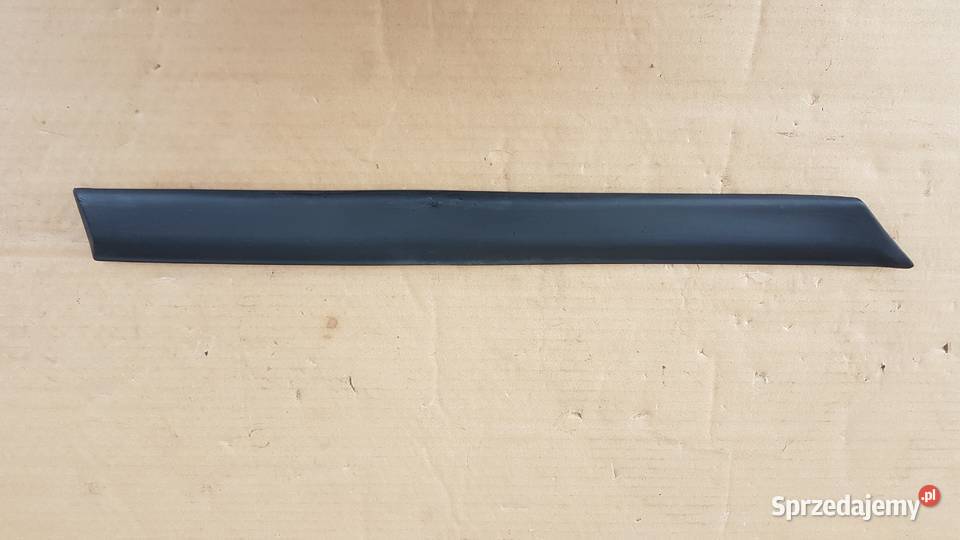 VW GOLF III 3 LISTWA BŁOTNIKA TYŁ TYLNA 3 DRZWI Skarżysko-Kamienna