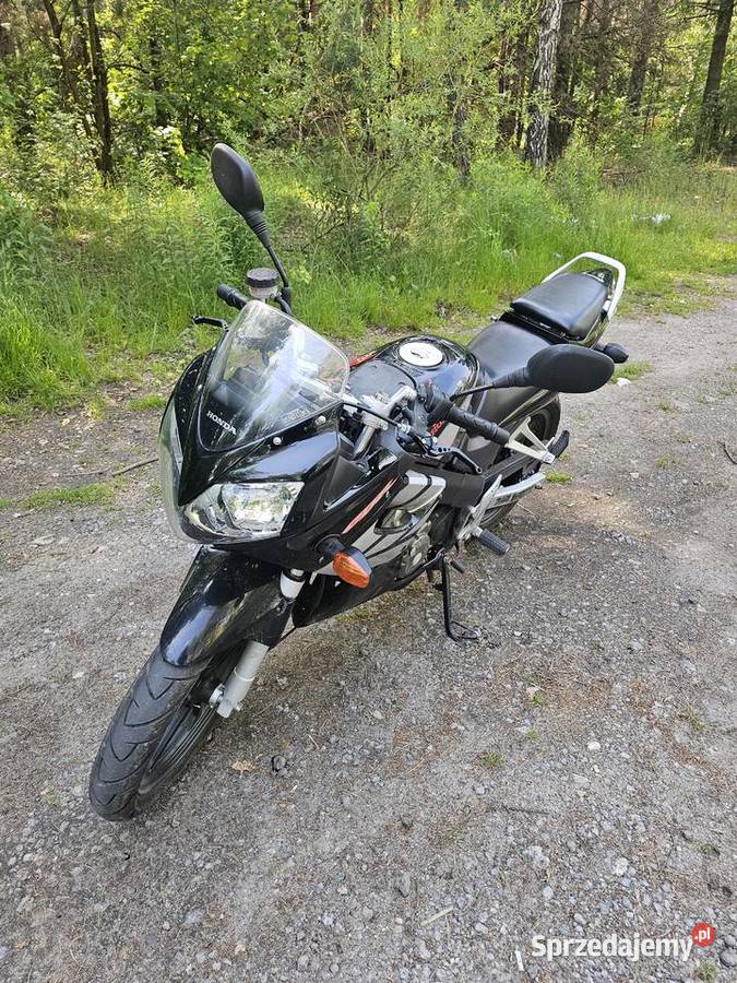 SprzedamZAMIENIE zadbaną Honde CBR 125CCM Zawiercie