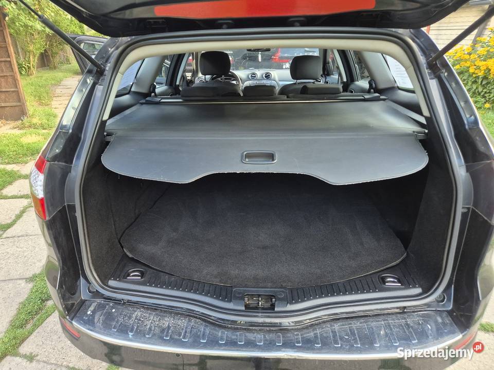 Ford Mondeo 20 benzyna 146 Super stan czarny Skierniewice