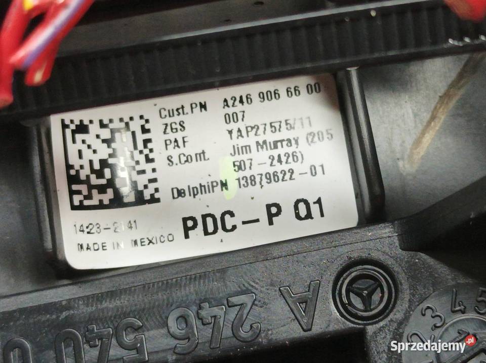 SKRZYNKA BEZPIECZNIKÓW A2465400240 A2469066600 Rok produkcji 2011