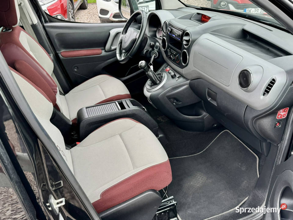 Citroen Berlingo Berlingo 16 benzyna 120 Bogata Szerominek