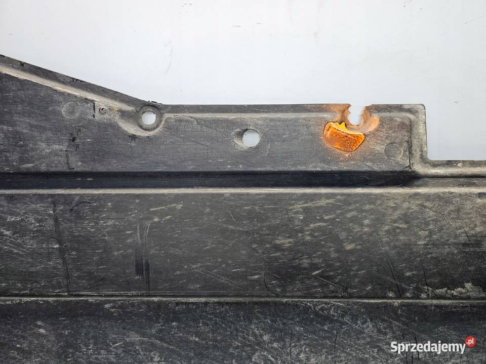 OSŁONA PODWOZIA LEWA AUDI A6 C6 4F0825207C osobowe Przystajń