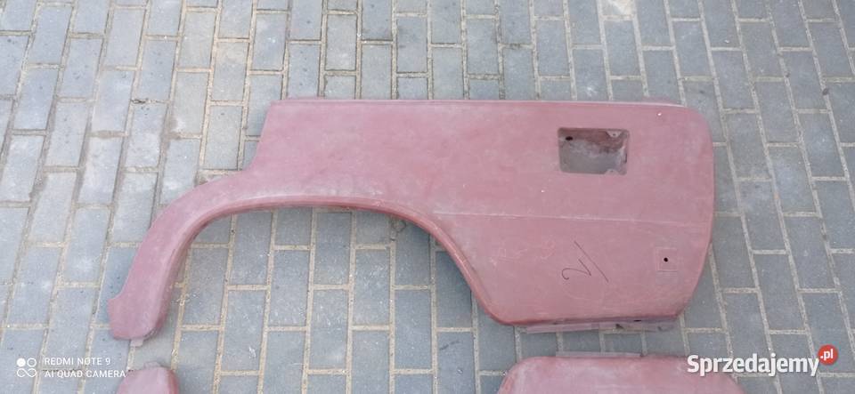 Fiat 125p kombi sanitarka błotniki tylne KOMPLET Olesno