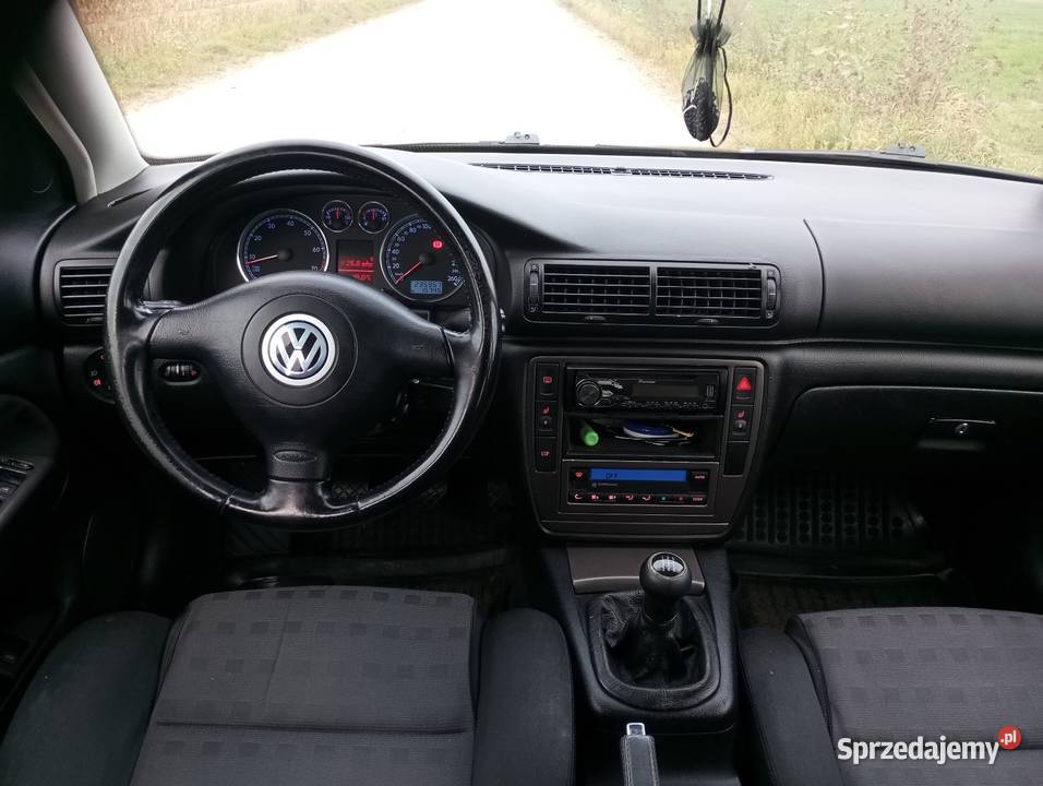Vw Passat B5 Fl kombi 20 benzyna 2001r Passat Korycin