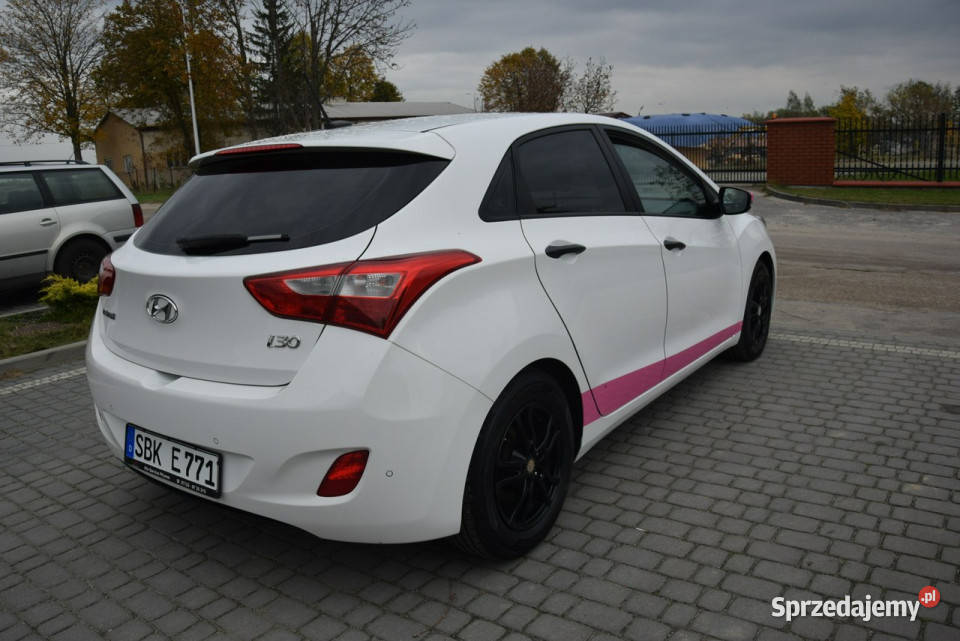 Hyundai i30 14B 2015r Navi Kamera 121 podkarpackie Majdan Sieniawski