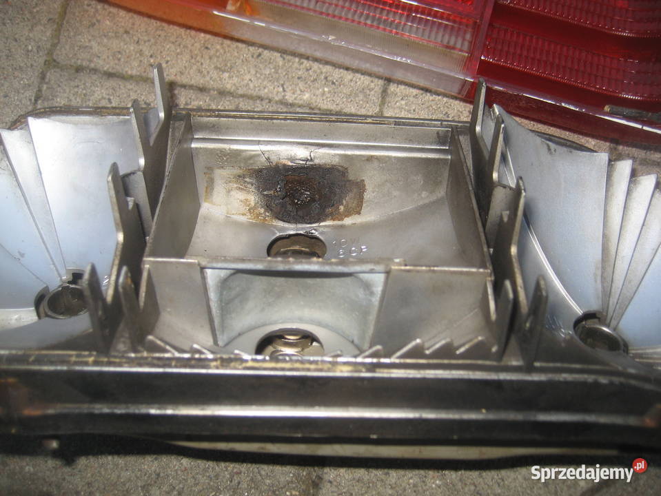 mercedes 114 115 w114 lampa tył prawa Rakoniewice