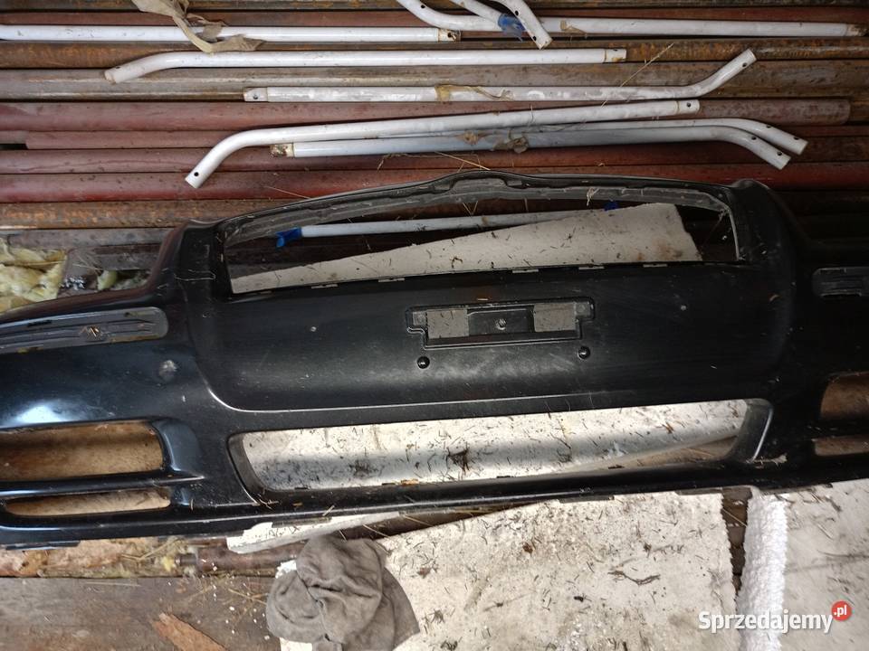 Toyota Avensis zderzak przedni Grzechynia