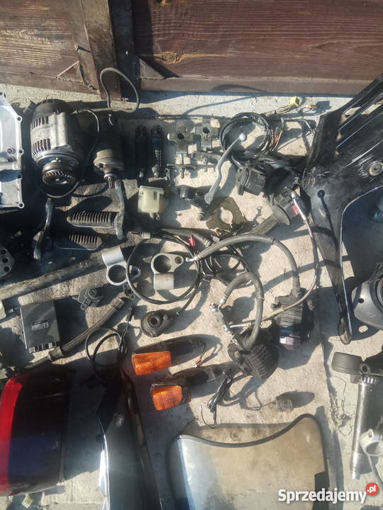 Suzuki gsxf 600 na czesci silnik lagi bak zegary małopolskie Łapanów