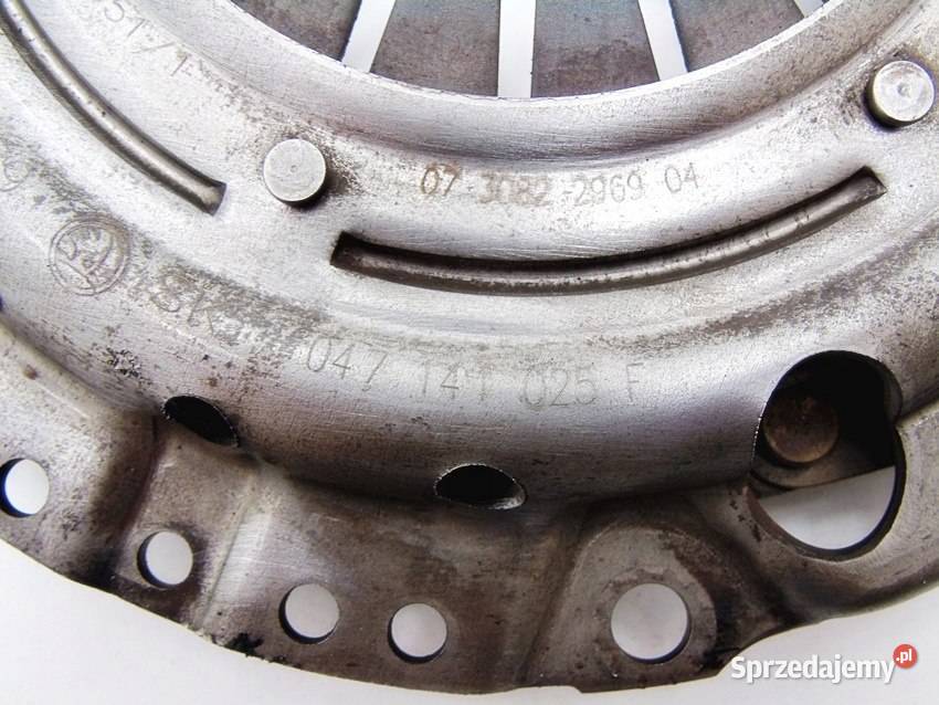 DOCISK SPRZĘGŁA 14 8V MPI SKODA FABIA 047141025F śląskie Sosnowiec