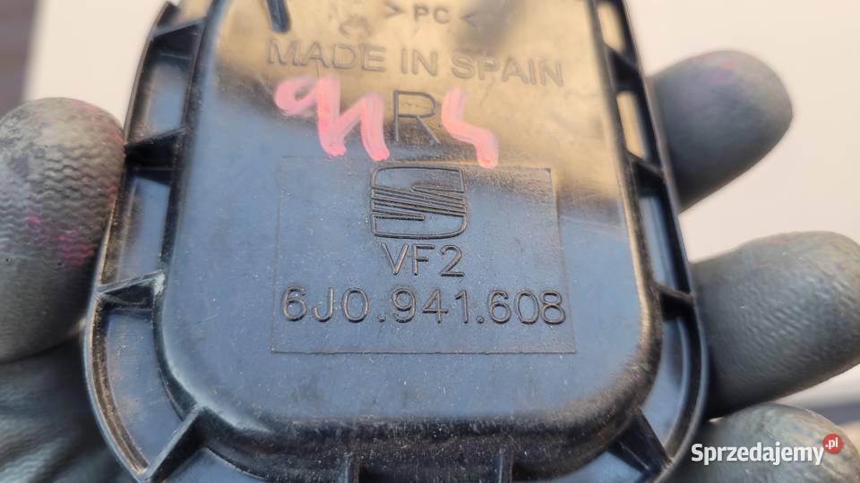 SEAT IBIZA IV LIFT ZAŚLEPKA LAMPY PRAWY PRZÓD śląskie Ruda Śląska