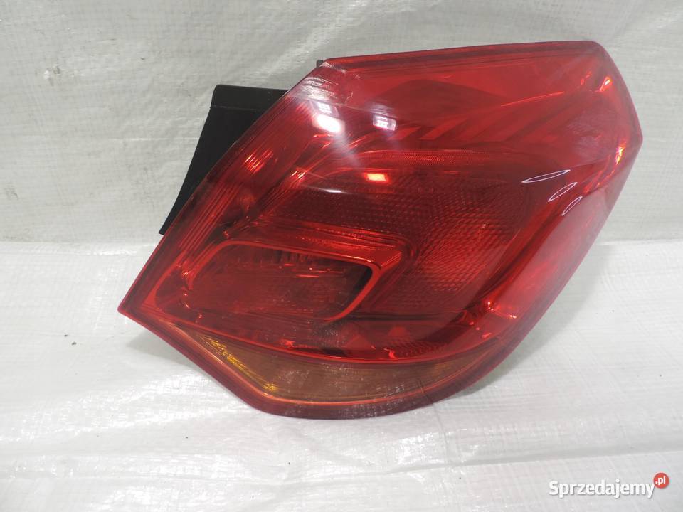 OPEL ASTRA J IV HB LAMPA PRAWY TYŁ