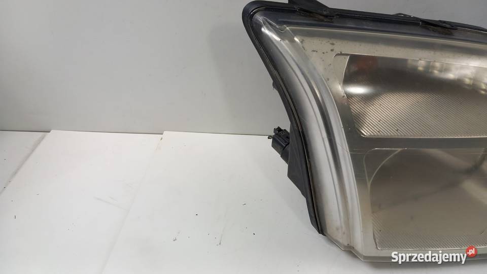 FORD CONNECT I LAMPA PRZÓD PRAWA osobowe Zbierkowo