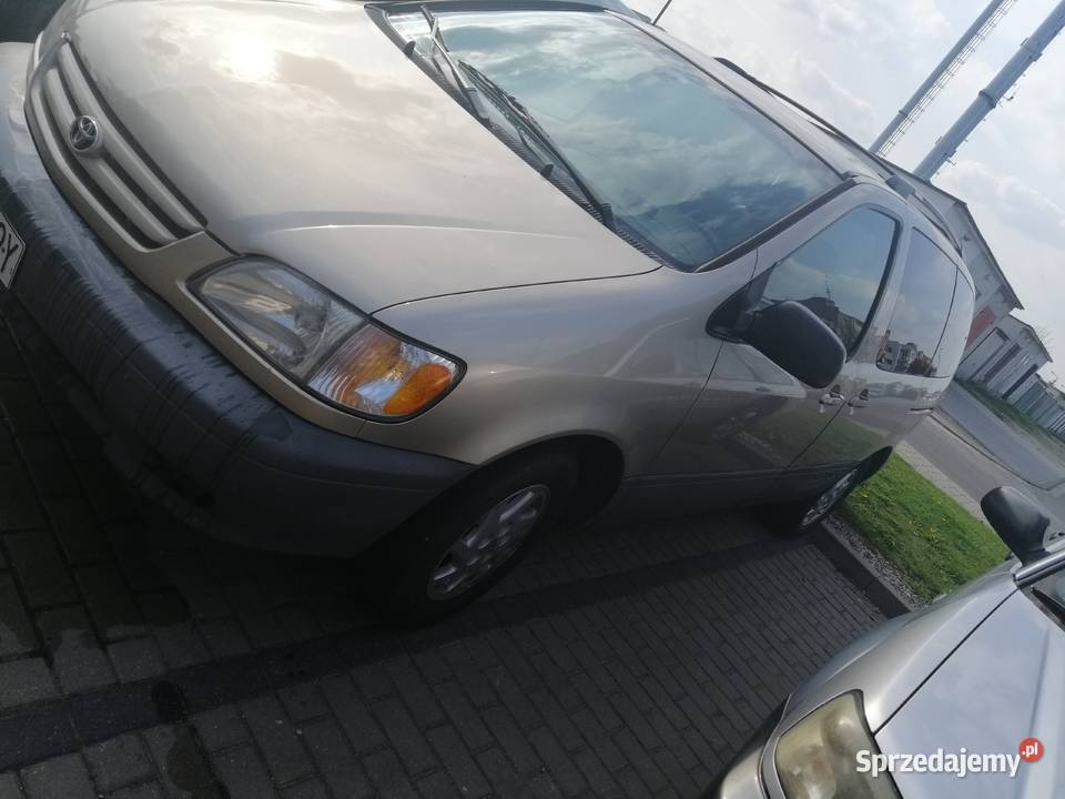 Toyota Sienna kolekcjonerska 195KM Uniejów