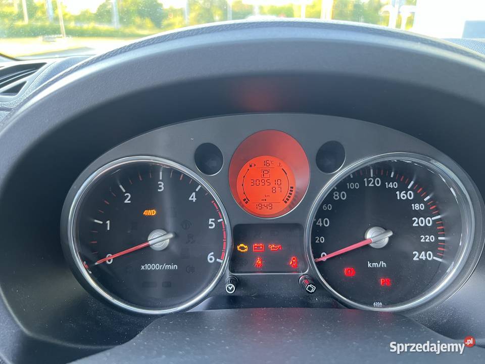 Nissan X trail T31 20 Dci 4x4 Automat Krajowy 2 szyberdach śląskie Zabrze sprzedam