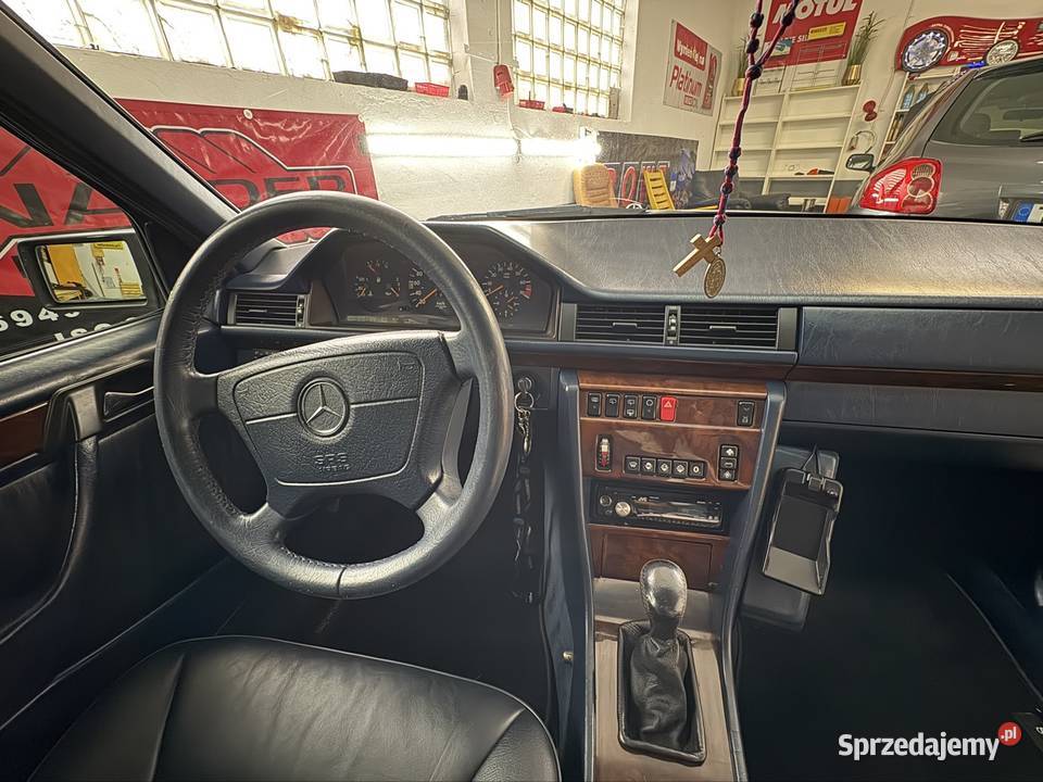 Mercedes W124 S124 20 Benzyna E200 ABS