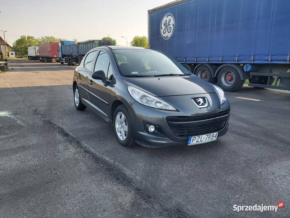 Peugeot 207 Lift 129 2009 benzyna 14 salon wielkopolskie Złotów