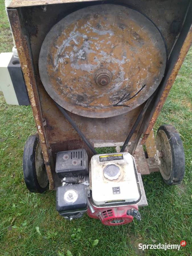 Betoniarka duża z silnikiem spalinowym Hajnówka