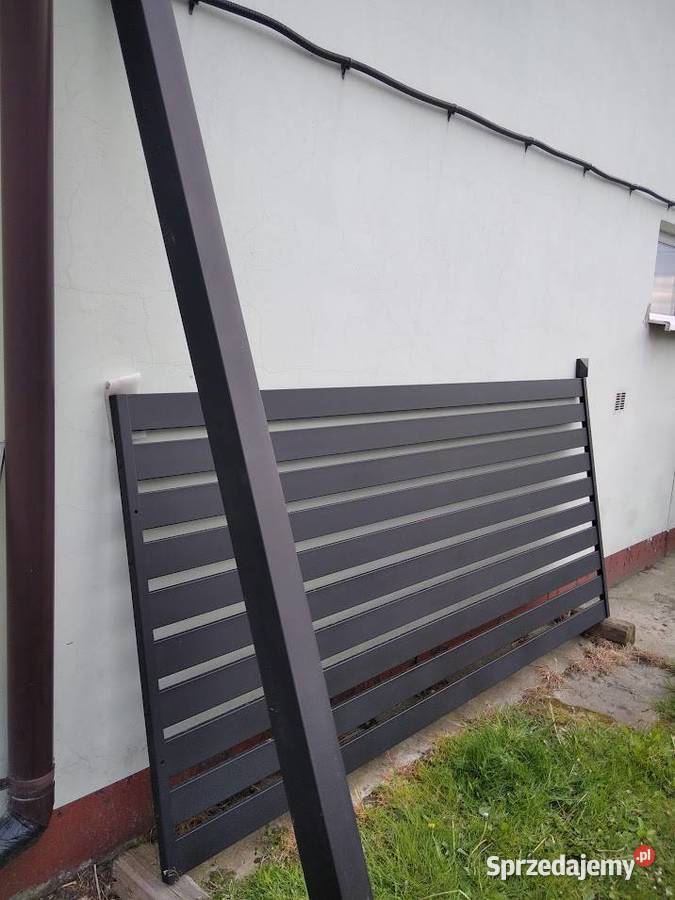 Słupki 100x100x3 małopolskie