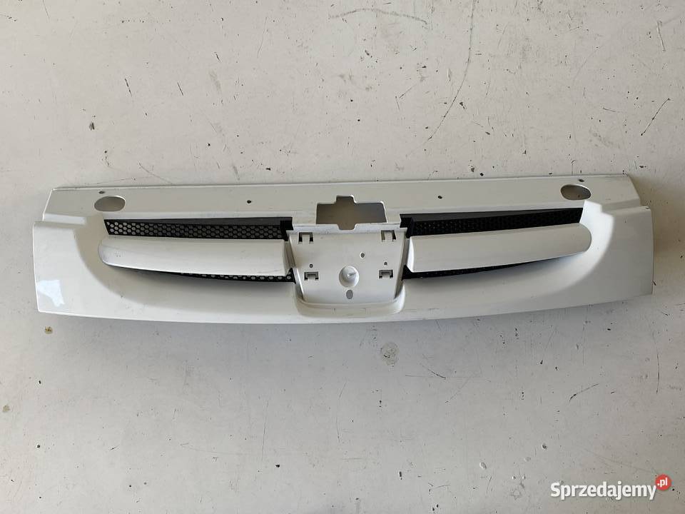 Atrapa chłodnicy grill Citron Berlingo i Peugeot Wola Filipowska