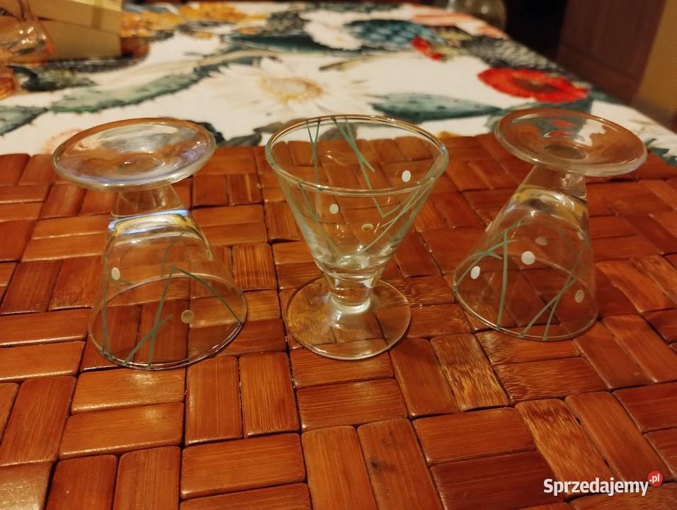 PRL kieliszki nalewka emalia cieniutki szkło 3 Kutno sprzedam