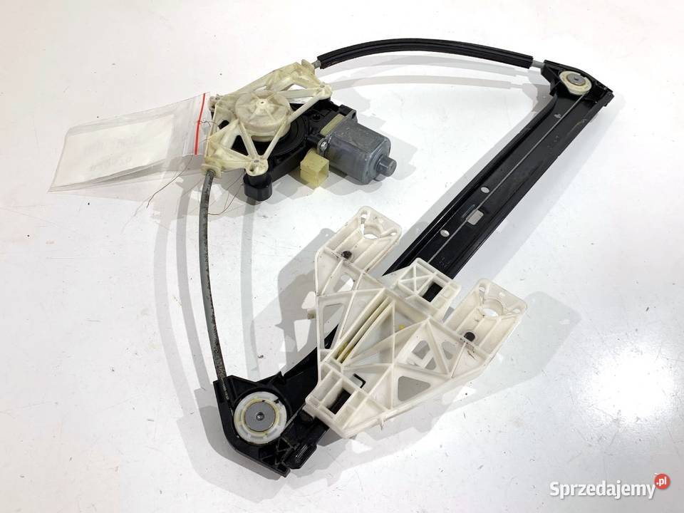 PODNOŚNIK SZYBY LEWY TYŁ AUDI A3 8V 0130822713 osobowe