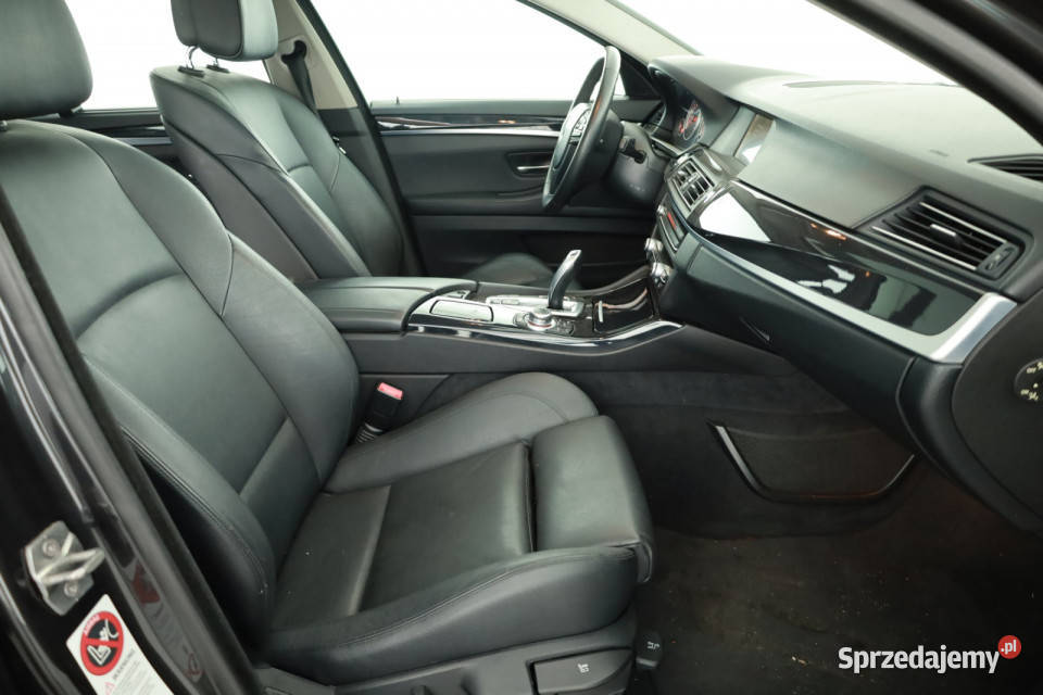 BMW 5 528i xDrive przyciemniane szyby