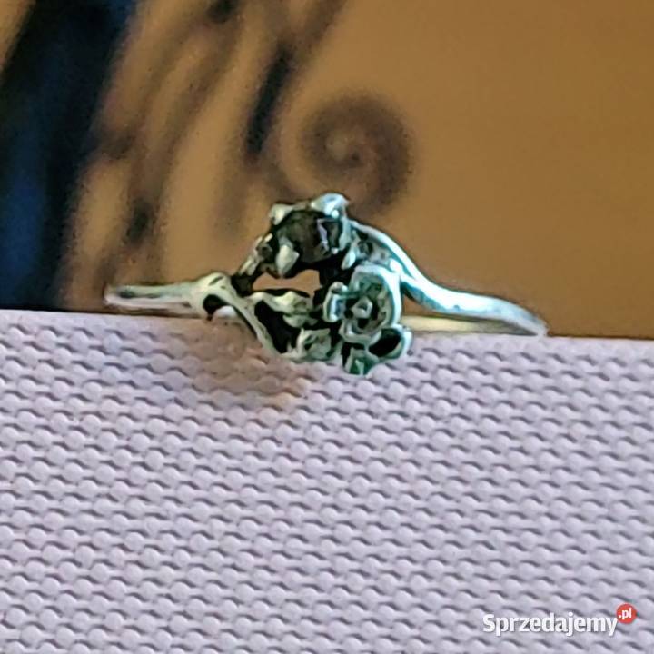 Srebrny 925 kwiatowy zestaw biżuterii mazowieckie sprzedam